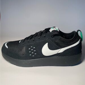 Nike Black and White Sneakers
